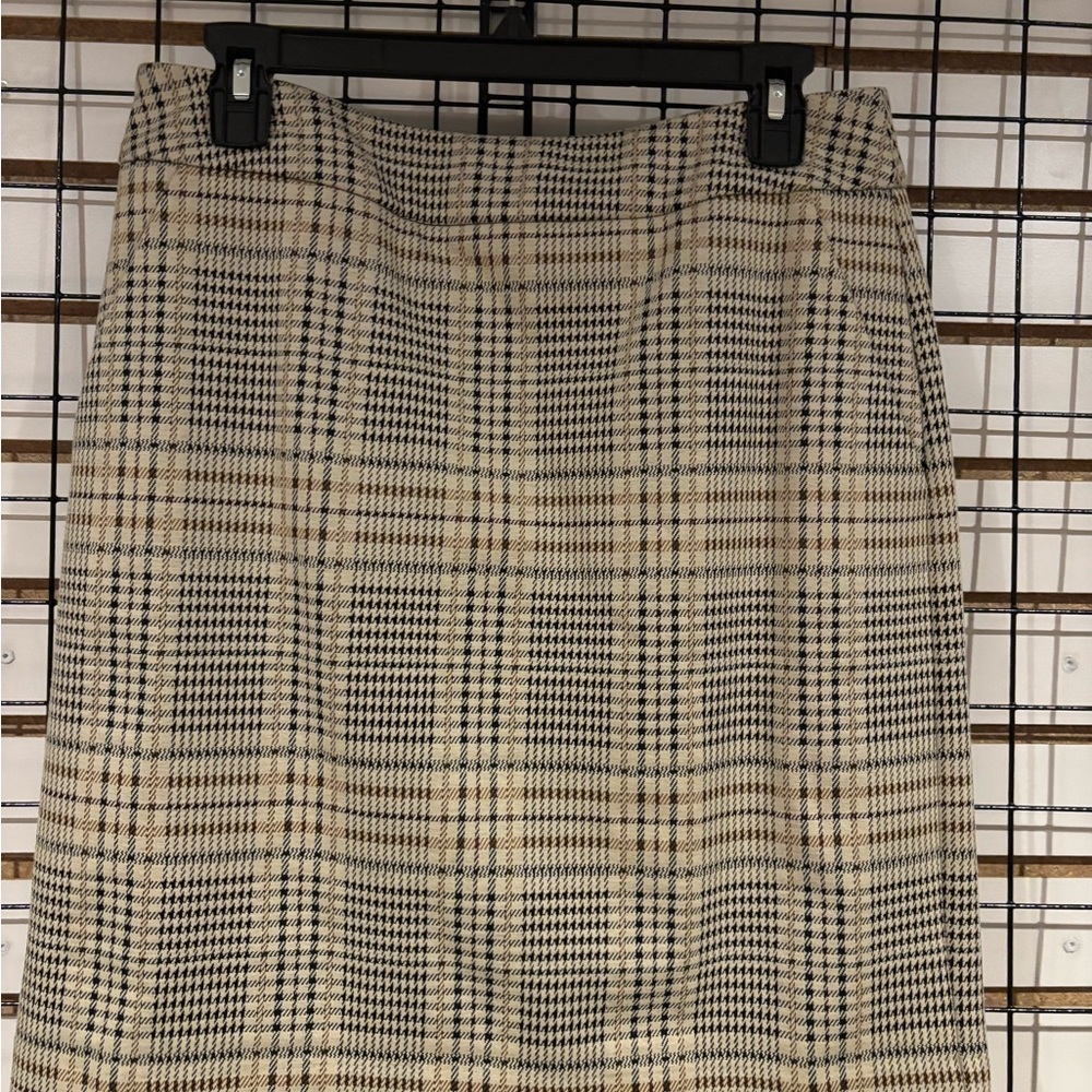 Cabi Travel Skirt nwt